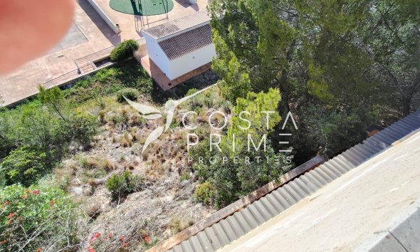 Resale - Plot / Land - Altea