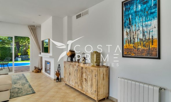 Odsprzedaż - Szalet - Altea