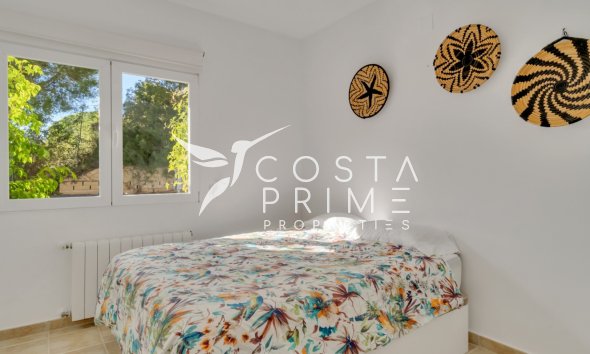 Odsprzedaż - Szalet - Altea