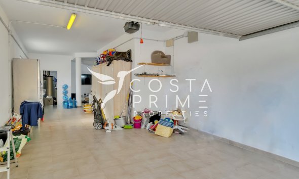 Odsprzedaż - Szalet - Altea