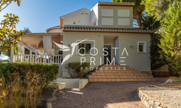 Odsprzedaż - Szalet - Altea