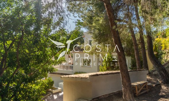 Odsprzedaż - Szalet - Altea