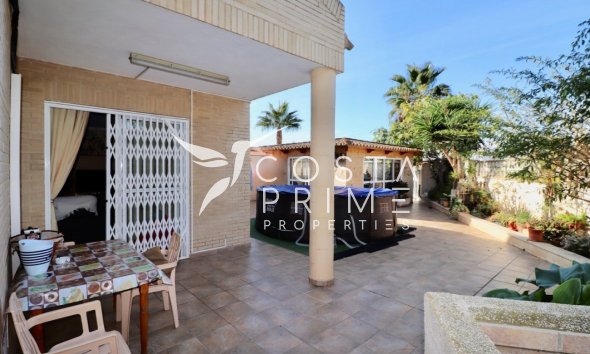 Resale - Villa  - Benidorm