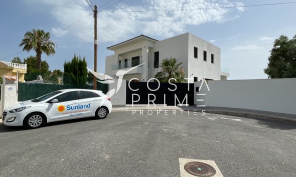 Újraértékesítés - Villa  - Ciudad Quesada