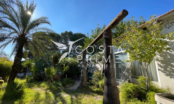 Resale - Villa  - Orihuela