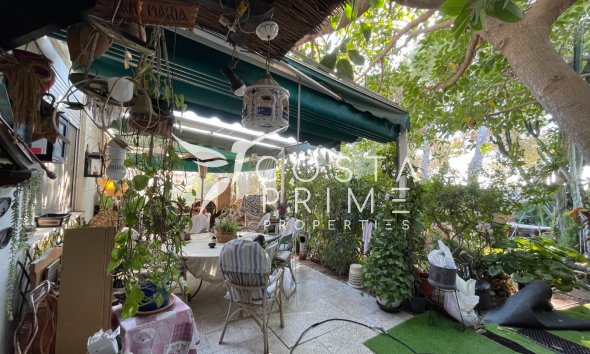 Resale - Villa  - Orihuela