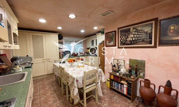 Resale - Villa  - Orihuela