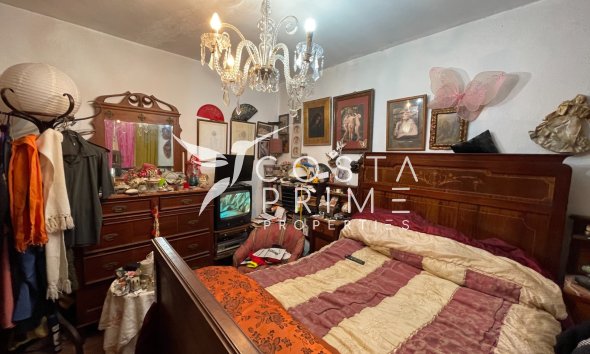 Resale - Villa  - Orihuela