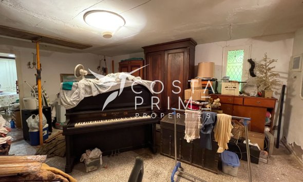Resale - Villa  - Orihuela