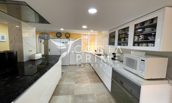 Resale - Villa  - Orihuela