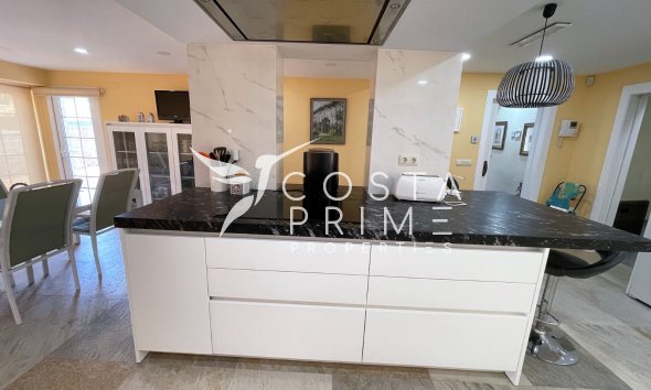 Resale - Villa  - Orihuela