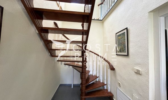 Resale - Villa  - Orihuela