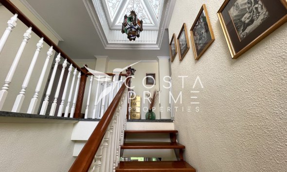 Resale - Villa  - Orihuela