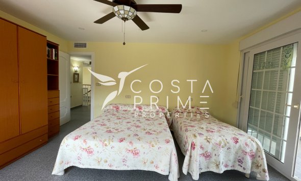 Resale - Villa  - Orihuela