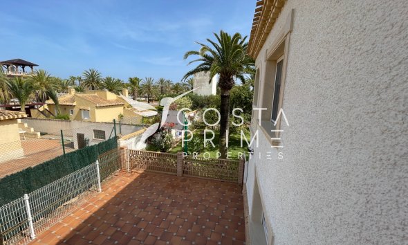 Resale - Villa  - Orihuela