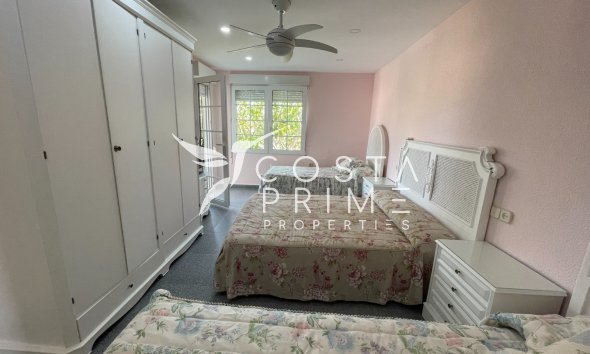 Resale - Villa  - Orihuela