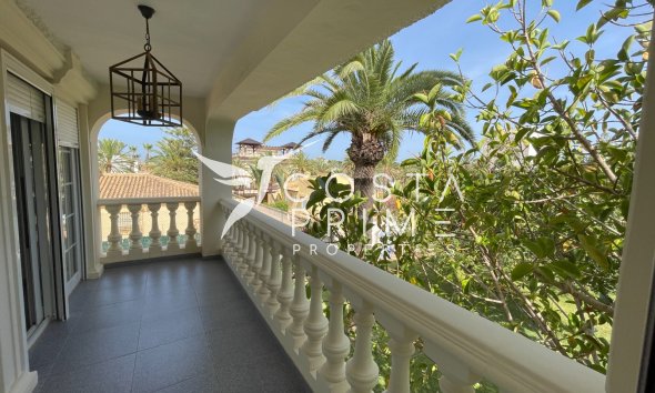Resale - Villa  - Orihuela