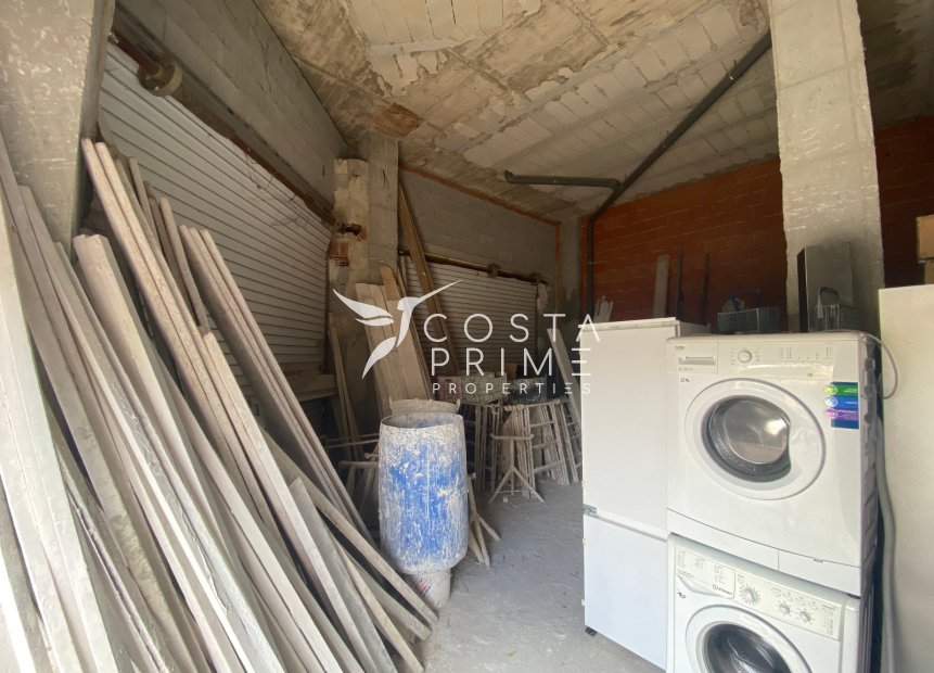 Resale - Commercial properties - Formentera del Segura
