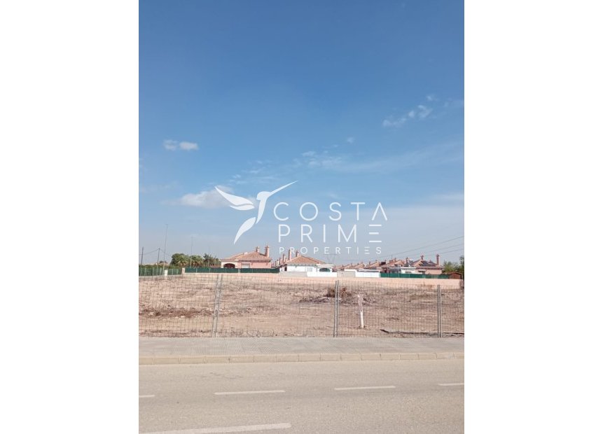 Resale - Plot / Land - Los Montesinos