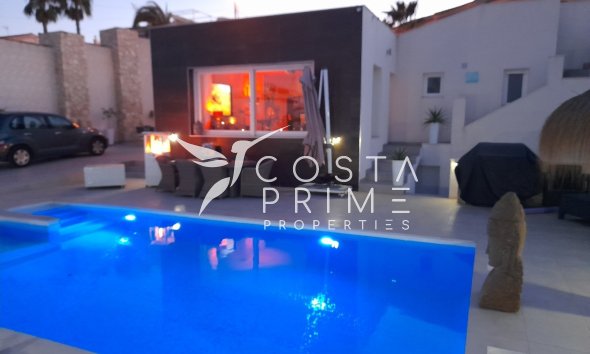 Resale - Villa  - Rojales