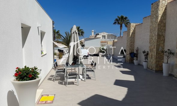 Resale - Villa  - Rojales
