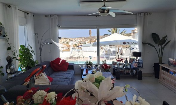 Resale - Villa  - Rojales