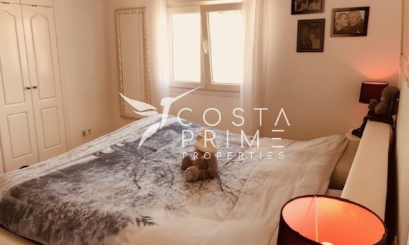 Resale - Villa  - Rojales