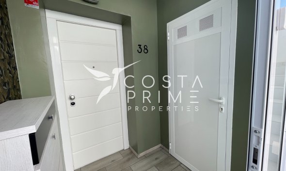 Resale - Apartment / Flat - Rojales