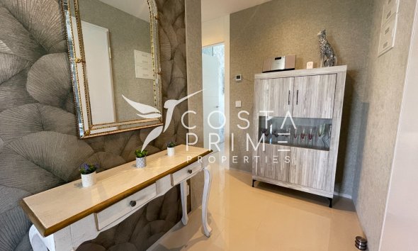 Resale - Apartment / Flat - Rojales