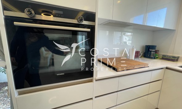 Resale - Apartment / Flat - Rojales