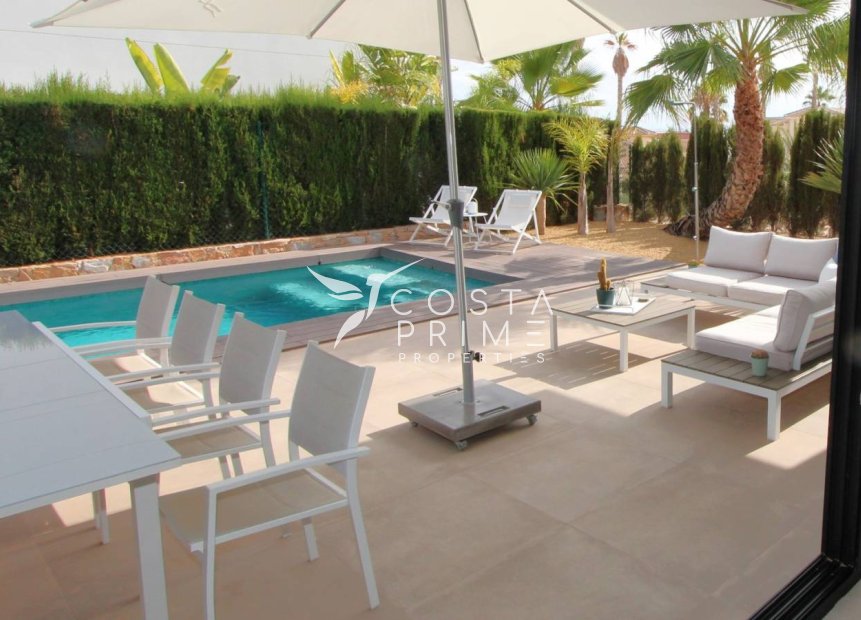Resale - Villa  - Rojales