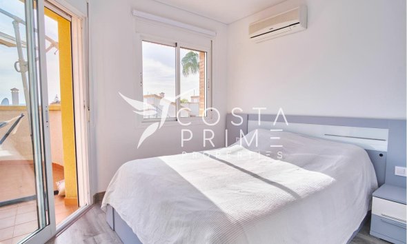 Resale - Villa  - Los Montesinos
