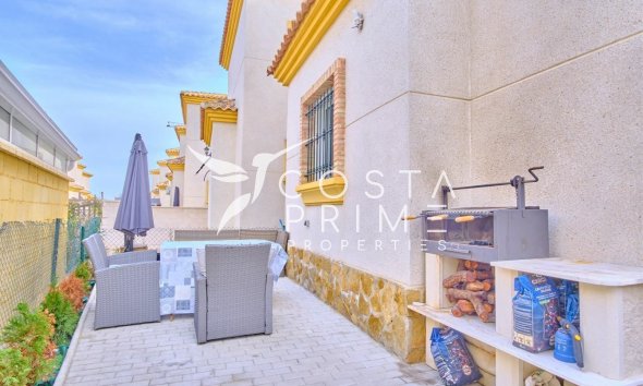 Resale - Villa  - Los Montesinos