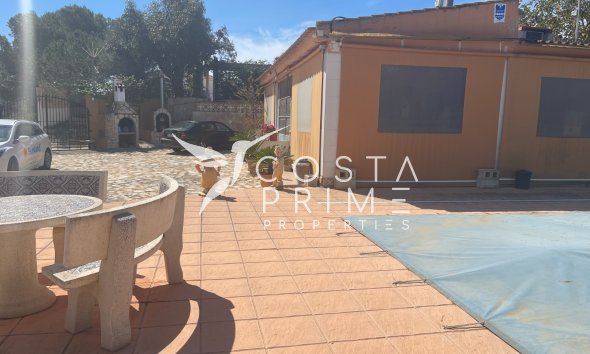 Resale - Villa  - Guardamar del Segura
