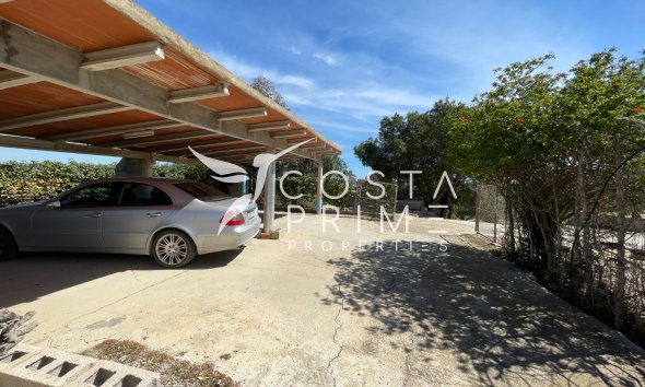 Resale - Villa  - Guardamar del Segura