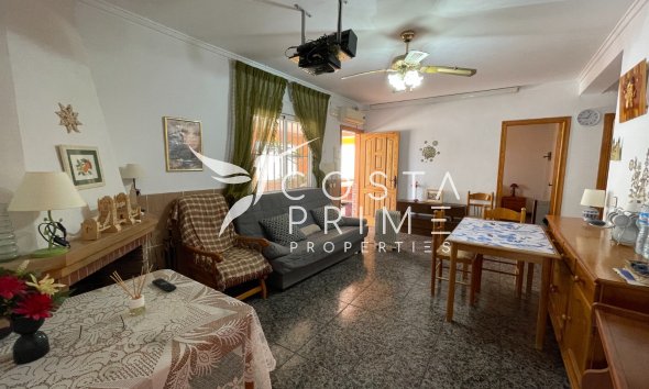 Resale - Villa  - Guardamar del Segura