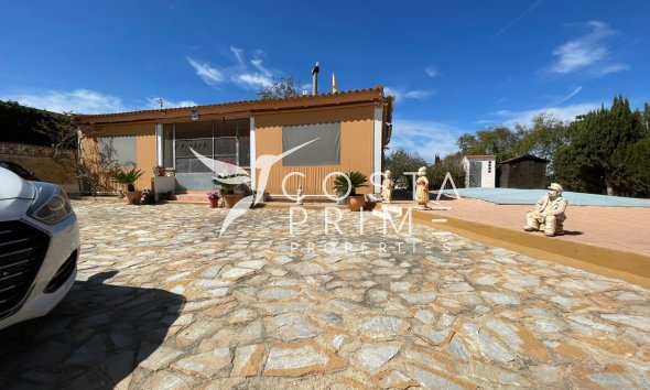 Resale - Villa  - Guardamar del Segura