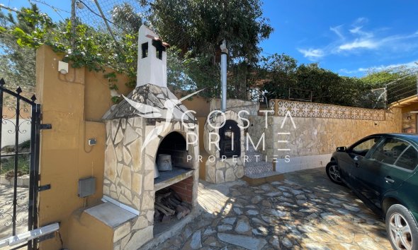Resale - Villa  - Guardamar del Segura