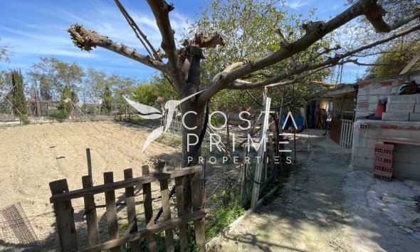 Resale - Villa  - Guardamar del Segura