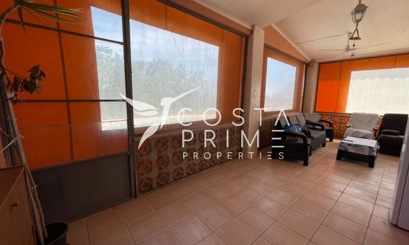 Resale - Villa  - Guardamar del Segura