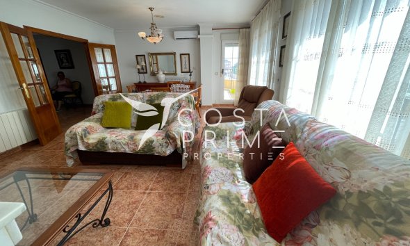 Resale - Townhouse / Semi - Formentera del Segura