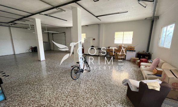 Resale - Townhouse / Semi - Formentera del Segura