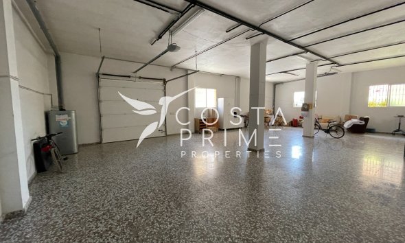 Resale - Townhouse / Semi - Formentera del Segura