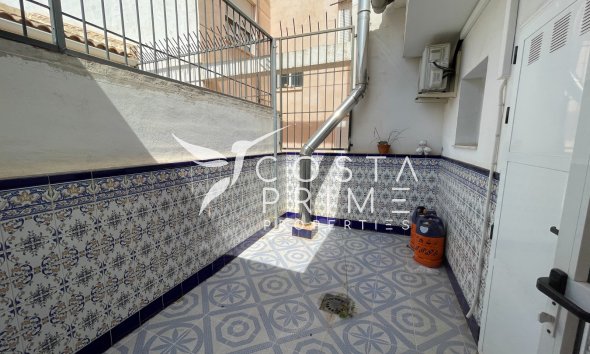 Resale - Townhouse / Semi - Formentera del Segura