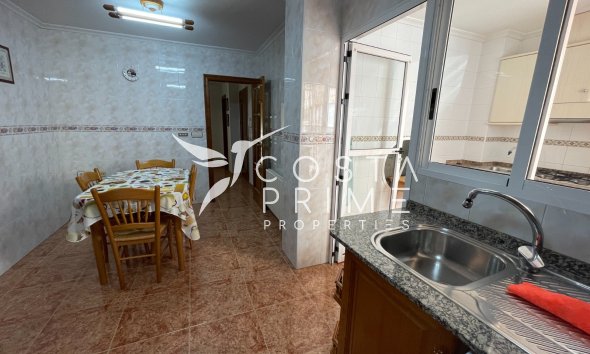Resale - Townhouse / Semi - Formentera del Segura