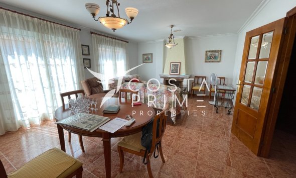 Resale - Townhouse / Semi - Formentera del Segura