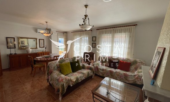Resale - Townhouse / Semi - Formentera del Segura