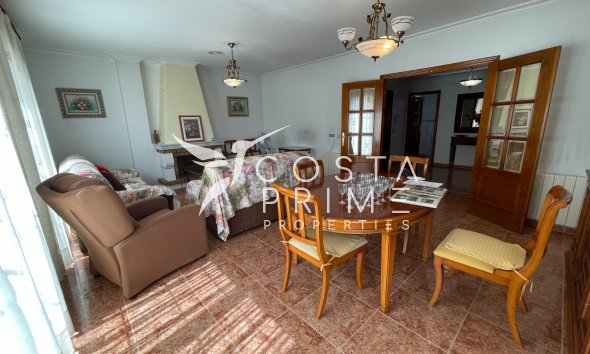 Resale - Townhouse / Semi - Formentera del Segura
