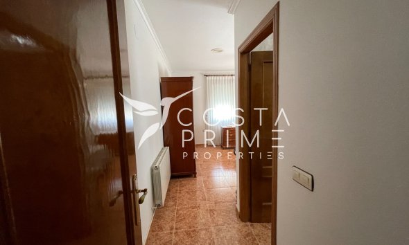 Resale - Townhouse / Semi - Formentera del Segura