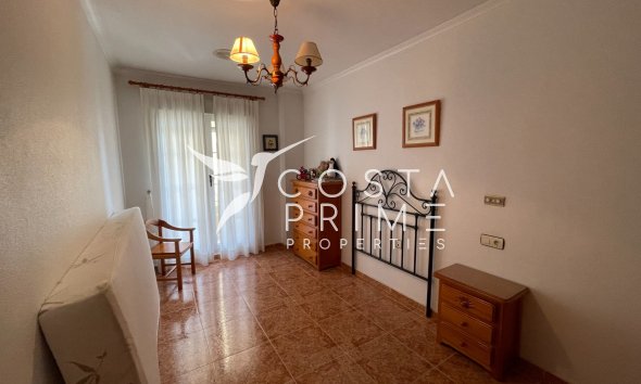 Resale - Townhouse / Semi - Formentera del Segura